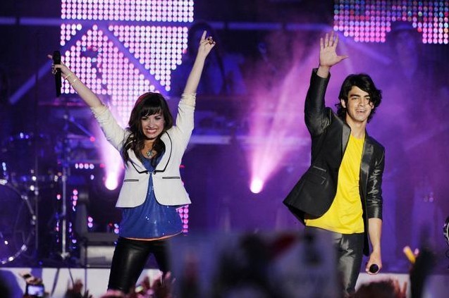 thx guys so much - Disney Channel Games Concert - May 3rd 2008