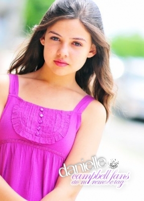 normal_daniellecampbell6~1