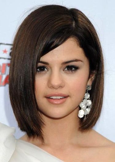 _light_up_red_carpet[1] - Selena Gomez Haircut