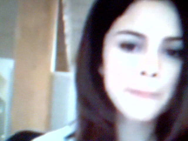 Selena Gomez Live Chat (46)