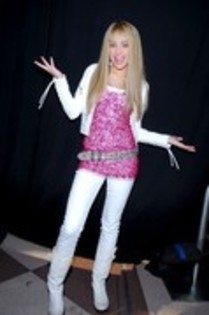 19001341_NRQRLTCQQ - Aa-Hannah Montana Photoshoot 04-aA