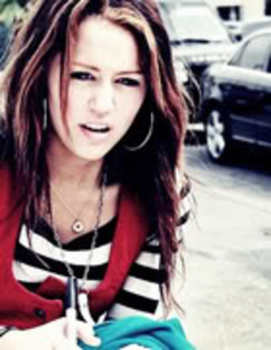 Miley4