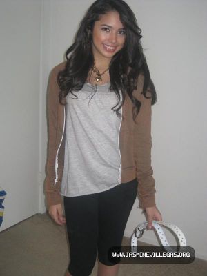 Jasmine Villegas Personal Photos (57)