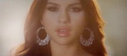 40492416_MZLNOZIAR - selena gomez videos