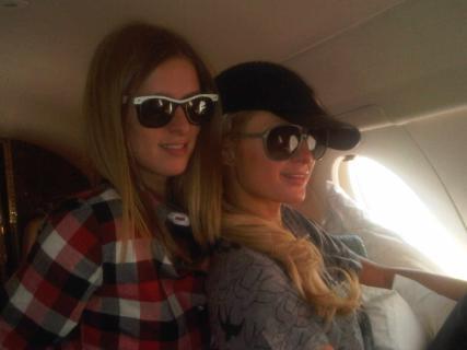 Taking off to Las Vegas with my sis