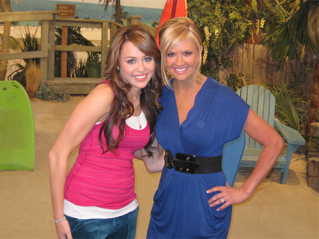 78905_nancy-odell-guest-stars-on-hannah-montana