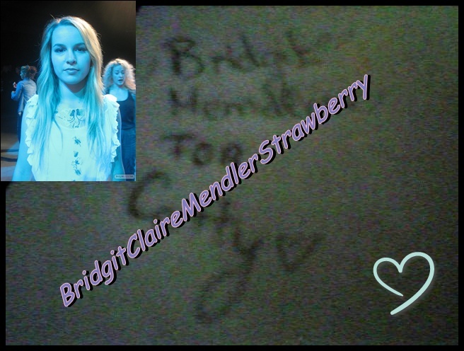 Autograph.sorry that is not clear :( - x_For_Catty_x