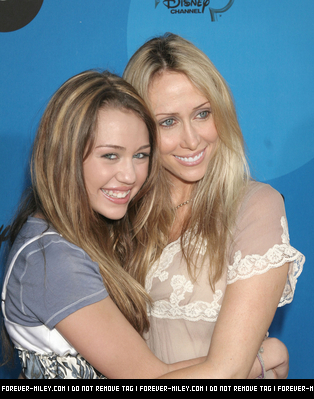 normal_73849_miley_11_400lo - ABC All Star Party - July 19 2006