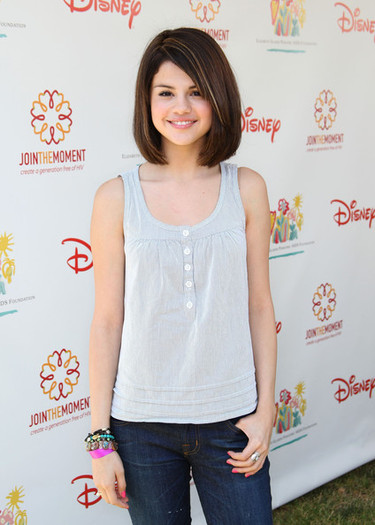  - 20th Annual A Time For Heroes Carnival Sponsored By Disney - Arrivals