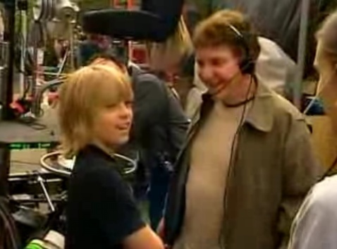 9 - 11oo-The suite life with Zack and Cody behind the scenes-oo