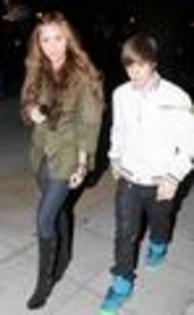 Justin-and-Miley-justin-bieber-12109359-74-120