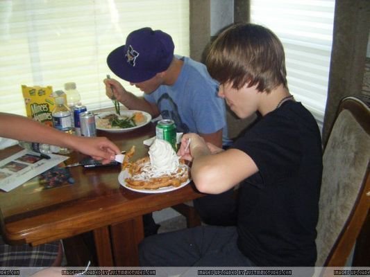 Yummy - 00-Justin-00