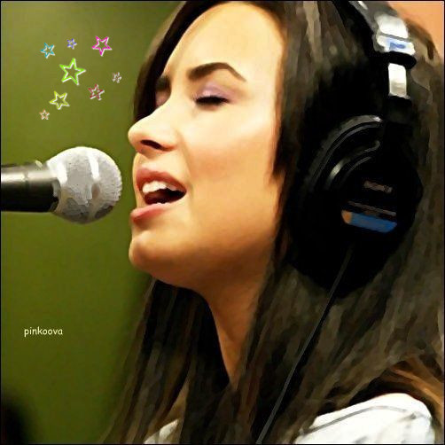 21513727_BOKWICPVG - Demi Lovato
