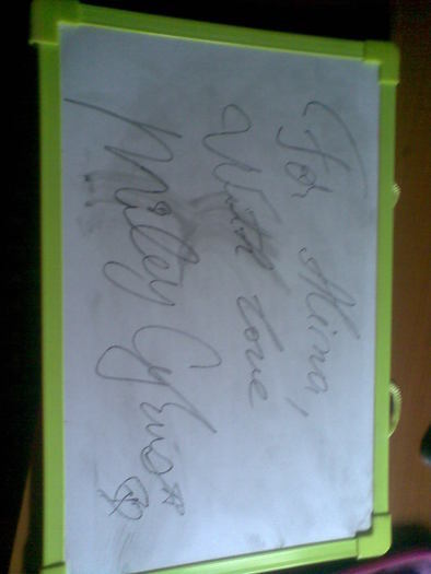 for me from miley - My autographs