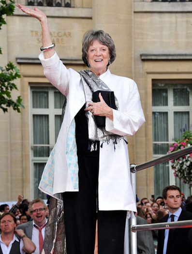 Maggie Smith - xx - HP7 Part 2-London Premiere - xx