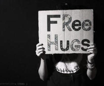 Free hugs - Pictures