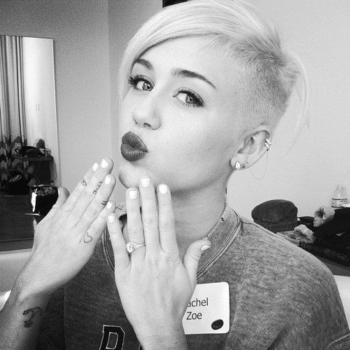 tumblr_mdsjkhJ2fT1qkg8reo1_500 - Miley s new look