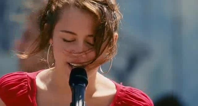 miley ray cyrus (13) - miley cyrus in hannah montana the movie singing the climb