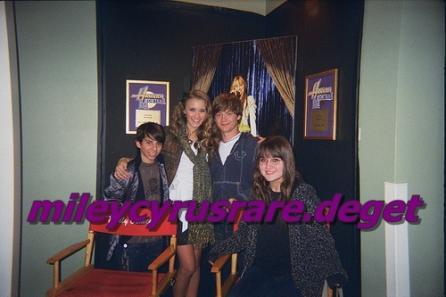 Moises Arias, Emily Osment, Jason Earles and I