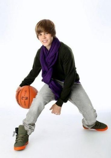 8 - x_Justin_Bieber_Photoshoot_4_x