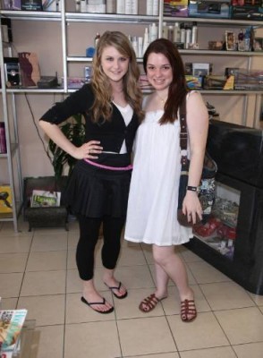 GMA_303 - Getting nails done for Kids Choice Awards - With Jennifer Stone