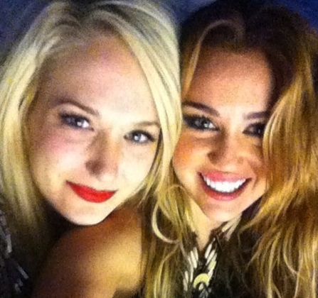 xo Miiley & Anna Oliiver =] ;x