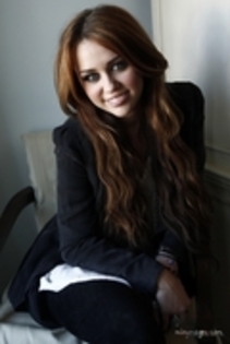 16137114_OVMAPDNUH - Sedinta foto Miley Cyrus 43