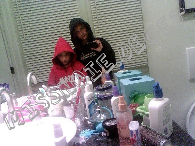 In Bathroom :]] - Ashley And Jenny