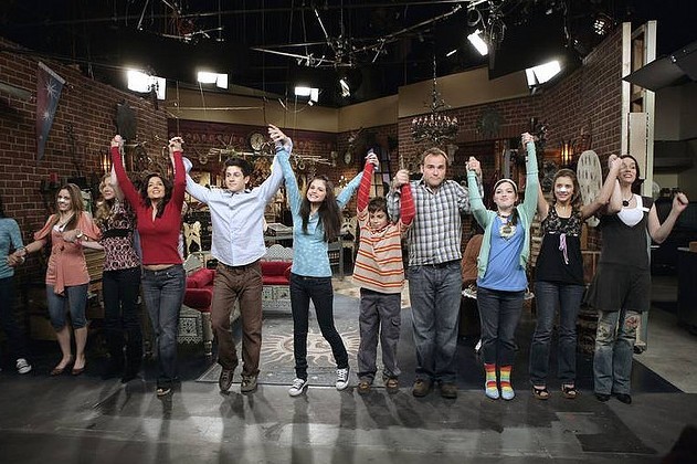 Wizards of Waverly Place_Backstage Pic 18