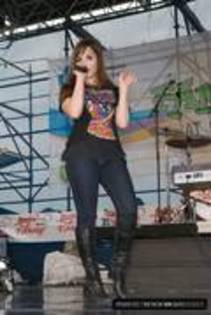 10 - Demi at 2008 Fam Jams Day 2