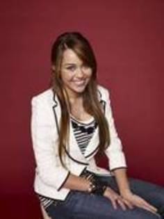 16133913_AANPQBKMN - Sedinta foto Miley Cyrus 24