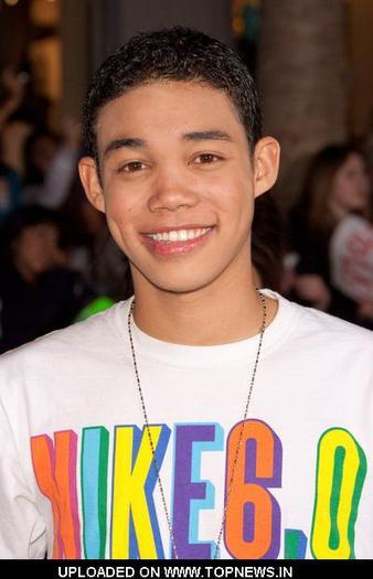 40523818_XQQPAXDJN - roshon fegan-ty blue