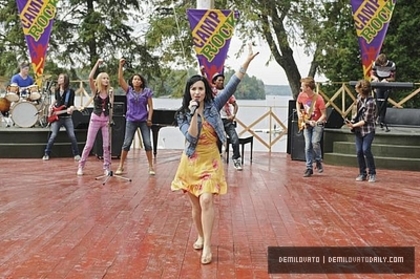 normal_033n - 0 Camp rock 2-Brand new day Campures Scenes 0