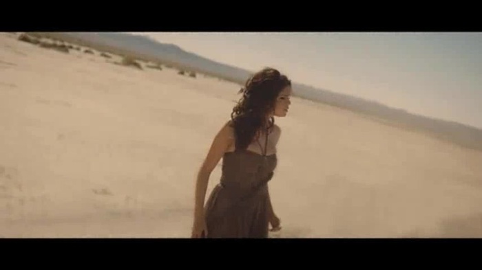 Selena Gomez & The Scene - A Year Without Rain 319