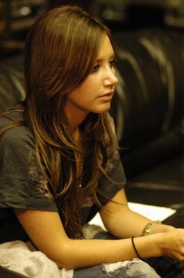 2009 - Pepsi Smash - Another Side Of Ashley Tisdale (5)