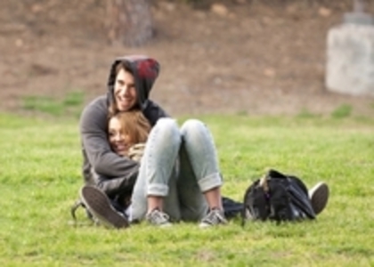 05 02 At Griffith Park in LA with Josh Bowman - Miley Ray Cyrus (13)