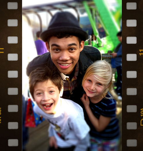 Having fun with Roshon Fegen and Davis Cleveland - With the Shake It Up cast