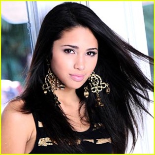 meet-jasmine-v - Jasmine Villegas