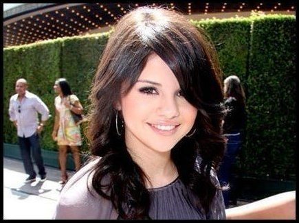 Selena  (10) - 0                              SelGomez-My Role Model