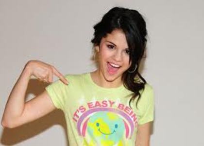 :D XxSelena GomezxX :D