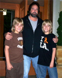][[[[[[[[[[[[[[[[[[[[[[[[[[[[[[[[[[[[[[[[[[[[[[[[[[[ - Dylan  Sprouse  and  Cole  Sprouse