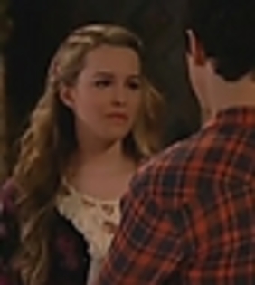 thumb_bridgit-mendler-276