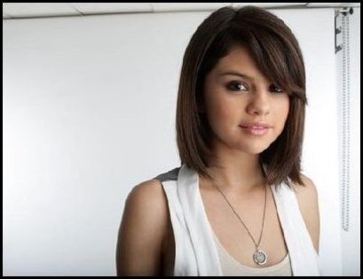 sellyna; hey ya selena <3 luv u  my bby<<3
