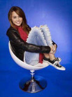 16137127_OTSQLZEUH - Sedinta foto Miley Cyrus 44