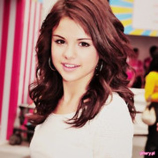 40269071_VHJWDZJPR - Selena Gomez