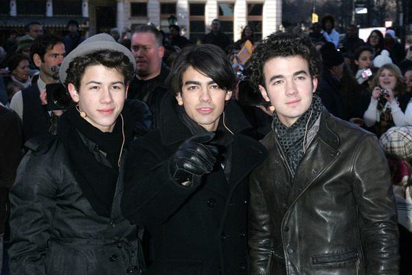 577 - Jonas Brothers