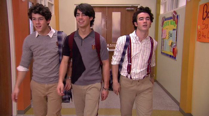 640 - Jonas Brothers