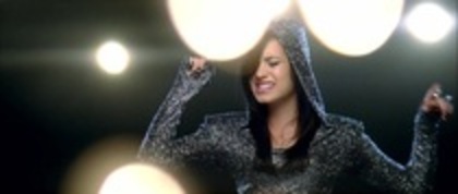 demi l rememebr decem (24)