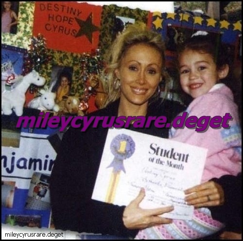 me and momy - little miley