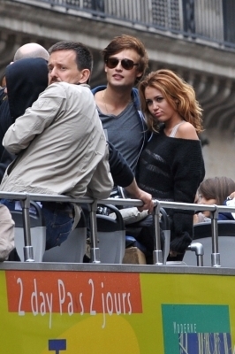 Filming LOL in Paris. xD (99)